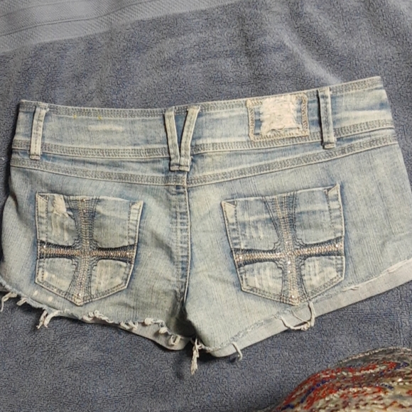 Ladies Shorts - Picture 2 of 13